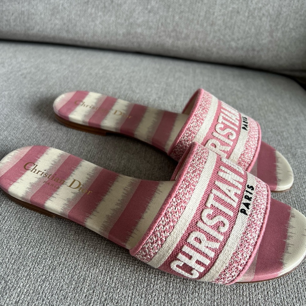 (SOLD) Dior Dway Slides (New w/o tags) - Picture 4 of 12